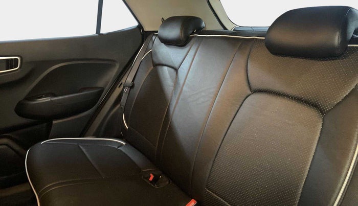 2019 Hyundai VENUE SX PLUS 1.0 TURBO DCT, Petrol, Automatic, 50,829 km, Right Side Rear Door Cabin