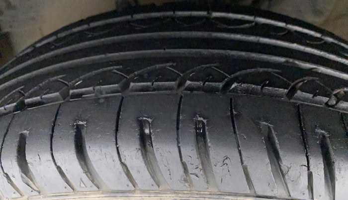 2014 Honda Amaze 1.2L I-VTEC VX, Petrol, Manual, 62,721 km, Left Front Tyre Tread