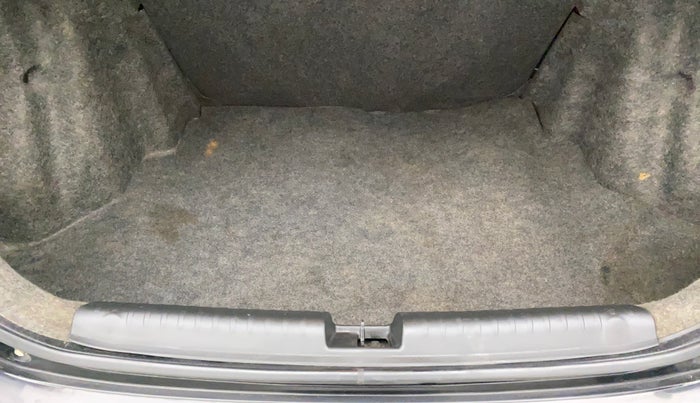 2014 Honda Amaze 1.2L I-VTEC VX, Petrol, Manual, 62,721 km, Boot Inside