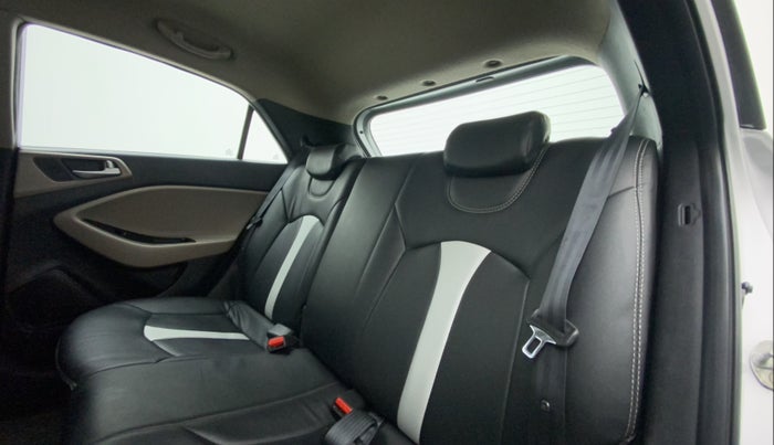 2014 Hyundai Elite i20 ASTA 1.2, Petrol, Manual, 83,423 km, Right Side Rear Door Cabin