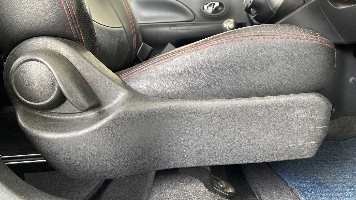 2016 Nissan Micra XL CVT, Petrol, Automatic, 28,688 km, Driver Side Adjustment Panel