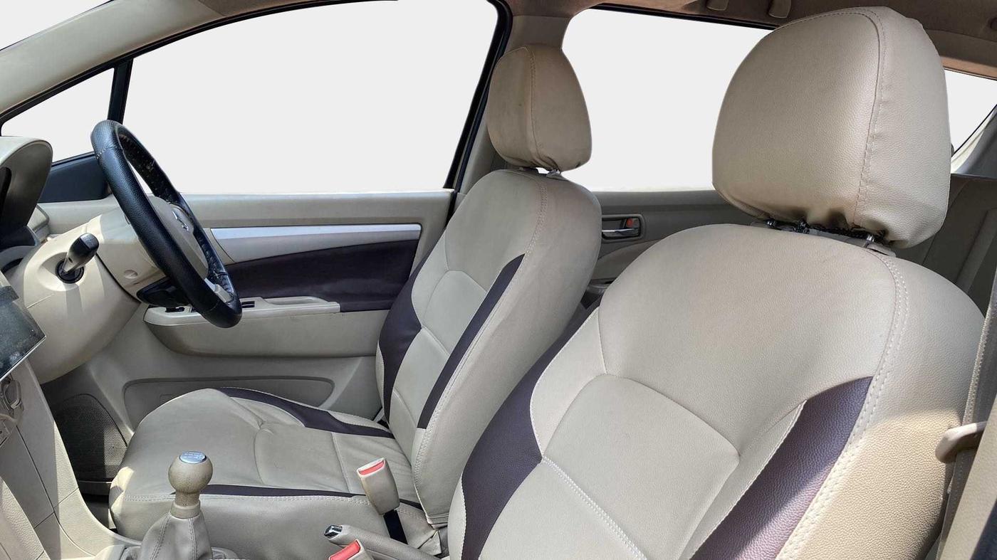 2016 Maruti Ertiga VXI, Petrol, Manual, 29,462 km, Right Side Front Door Cabin
