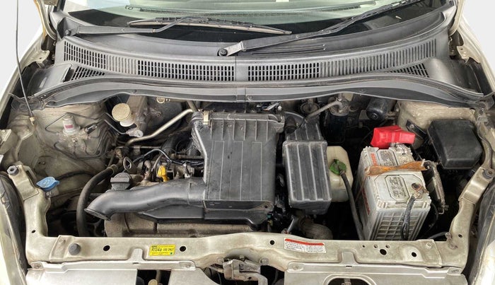 2010 Maruti Swift VXI, Petrol, Manual, 90,917 km, Open Bonet