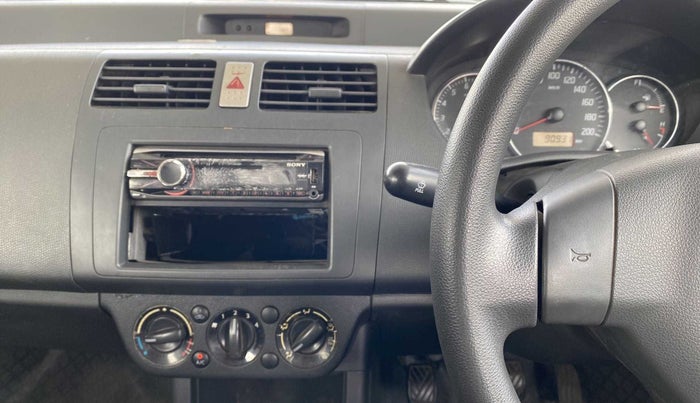 2010 Maruti Swift VXI, Petrol, Manual, 90,917 km, Air Conditioner
