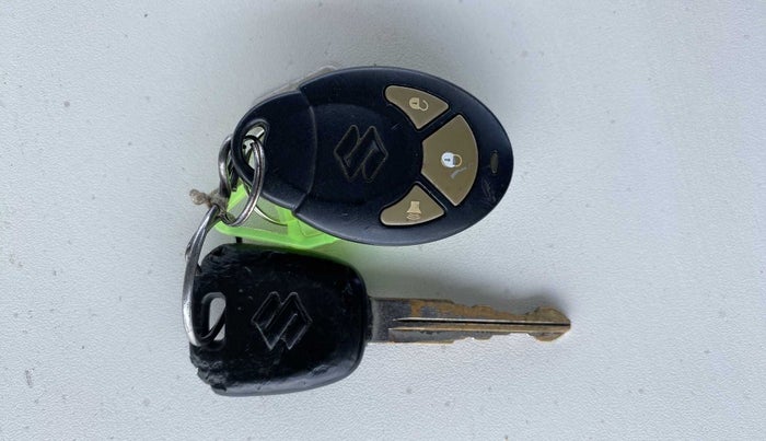 2010 Maruti Swift VXI, Petrol, Manual, 90,917 km, Key Close Up