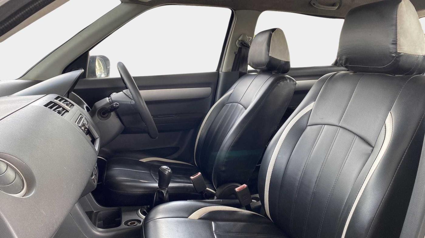 2010 Maruti Swift VXI, Petrol, Manual, 90,917 km, Right Side Front Door Cabin