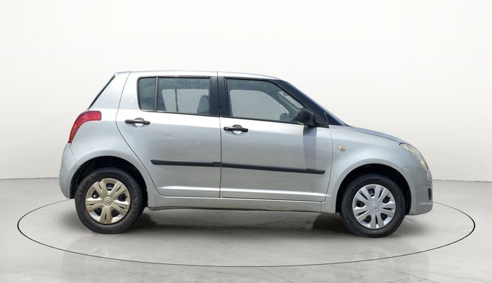 2010 Maruti Swift VXI, Petrol, Manual, 90,917 km, Right Side View
