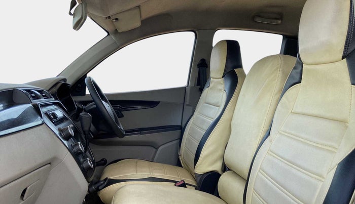 2017 Mahindra Kuv100 K2 6 STR, Petrol, Manual, 54,698 km, Right Side Front Door Cabin