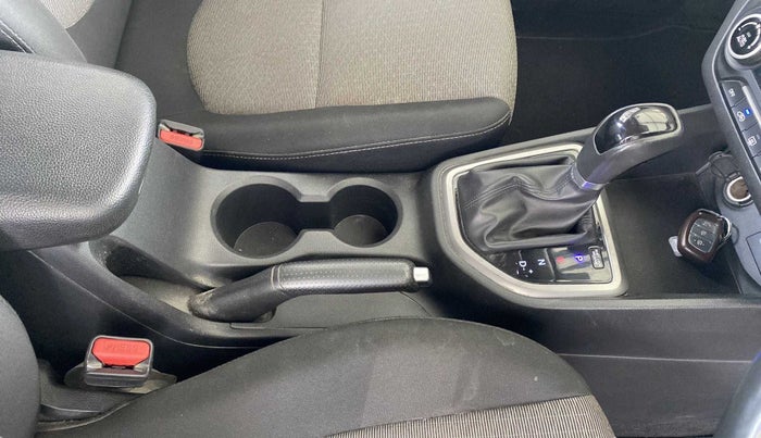 2017 Hyundai Creta SX PLUS AT 1.6 PETROL, Petrol, Automatic, 80,920 km, Gear Lever
