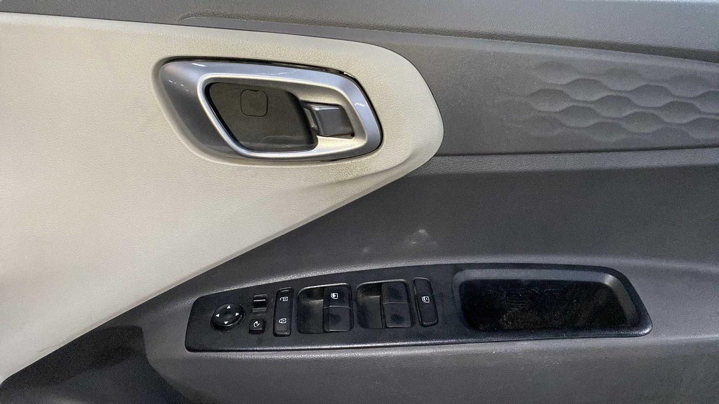 2019 Hyundai GRAND I10 NIOS SPORTZ AMT 1.2 KAPPA VTVT, Petrol, Automatic, 28,778 km, Driver Side Door Panels Control