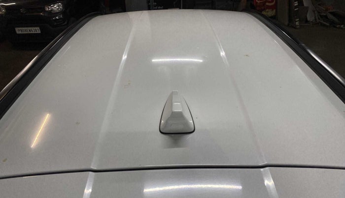 2019 Hyundai GRAND I10 NIOS SPORTZ AMT 1.2 KAPPA VTVT, Petrol, Automatic, 28,778 km, Roof - Slightly dented