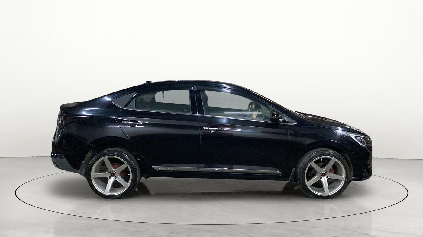 2022 Hyundai Verna SX 1.5 VTVT, Petrol, Manual, 20,580 km, Right Side View