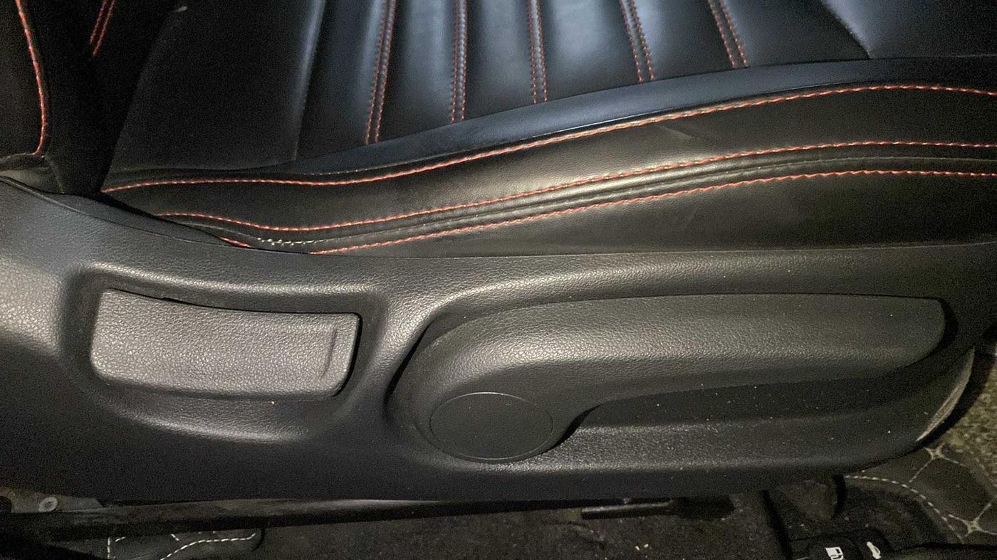 2022 Hyundai Verna SX 1.5 VTVT, Petrol, Manual, 20,580 km, Driver Side Adjustment Panel