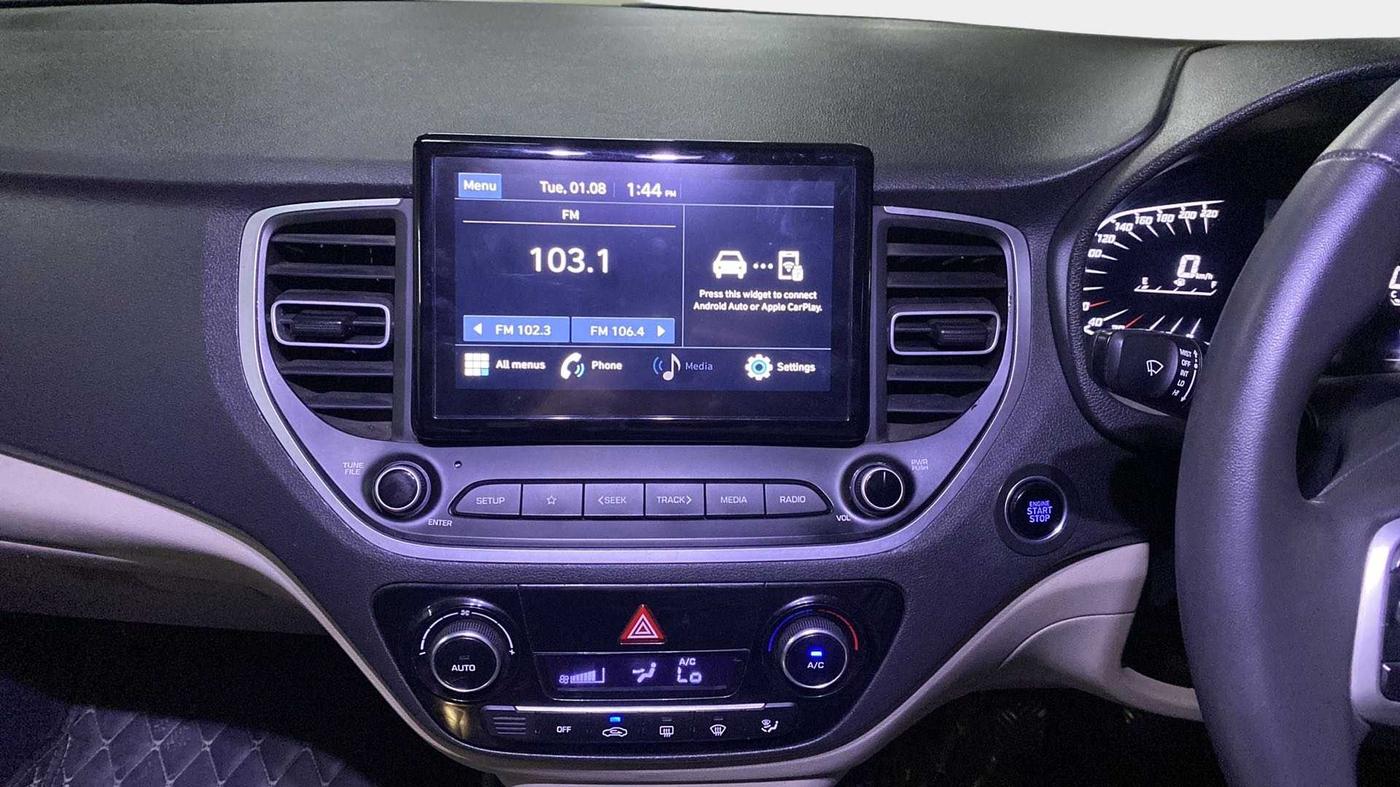 2022 Hyundai Verna SX 1.5 VTVT, Petrol, Manual, 20,580 km, Air Conditioner