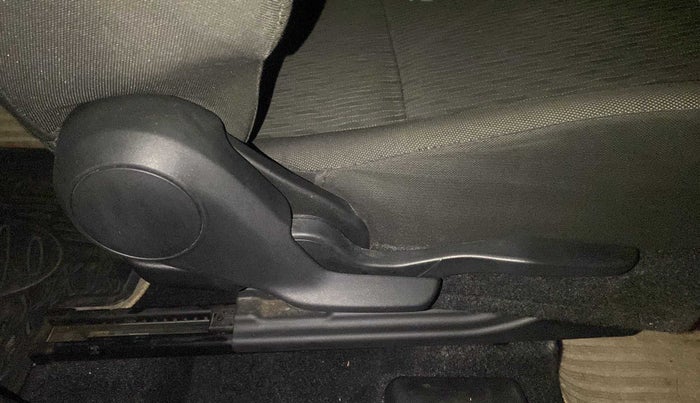 2018 Maruti Baleno ALPHA DIESEL 1.3, Diesel, Manual, 27,634 km, Driver Side Adjustment Panel