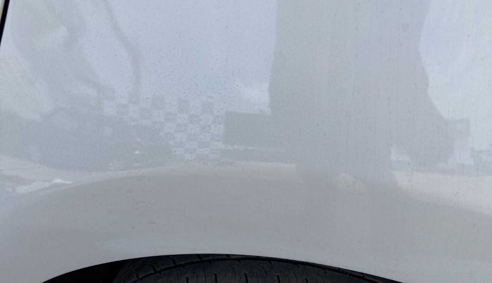 2013 Volkswagen Vento HIGHLINE DIESEL 1.6, Diesel, Manual, 1,15,069 km, Left quarter panel - Minor scratches