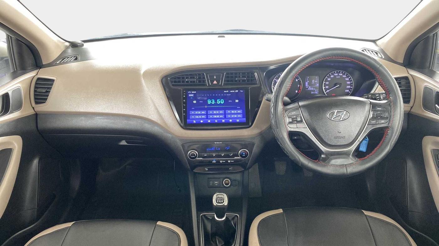 2014 Hyundai Elite i20 SPORTZ 1.2 (O), Petrol, Manual, 94,133 km, Dashboard