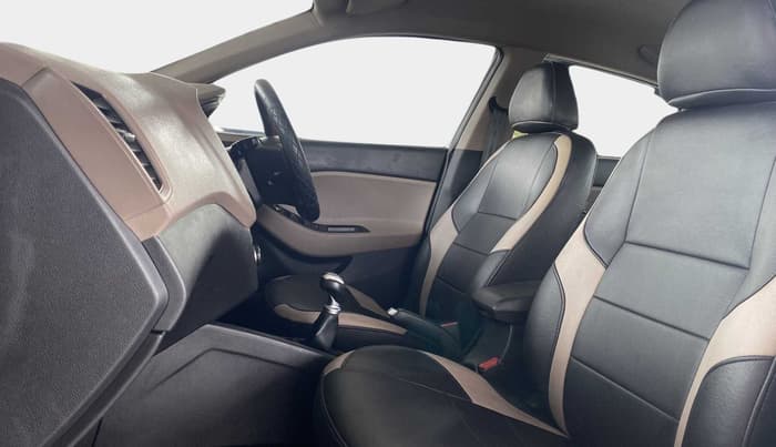 2014 Hyundai Elite i20 SPORTZ 1.2 (O), Petrol, Manual, 94,133 km, Right Side Front Door Cabin