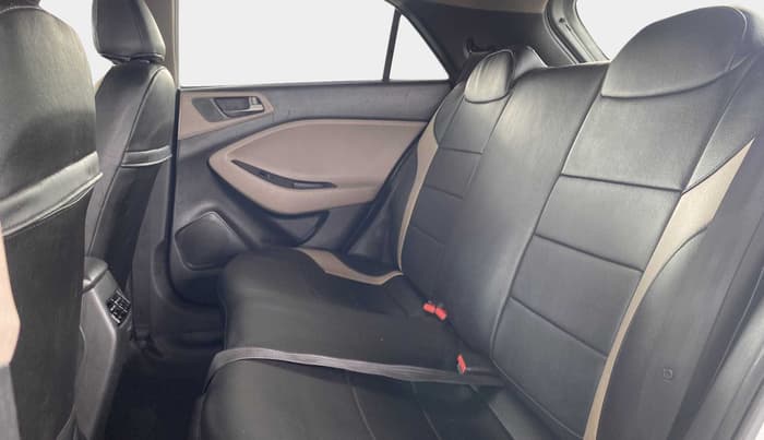 2014 Hyundai Elite i20 SPORTZ 1.2 (O), Petrol, Manual, 94,133 km, Right Side Rear Door Cabin