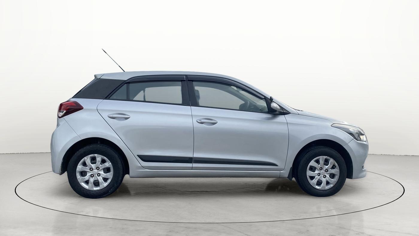 2014 Hyundai Elite i20 SPORTZ 1.2 (O), Petrol, Manual, 94,133 km, Right Side View