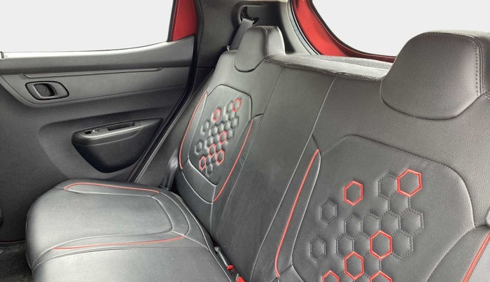 2021 Renault Kwid RXT 1.0 (O), Petrol, Manual, 9,221 km, Right Side Rear Door Cabin