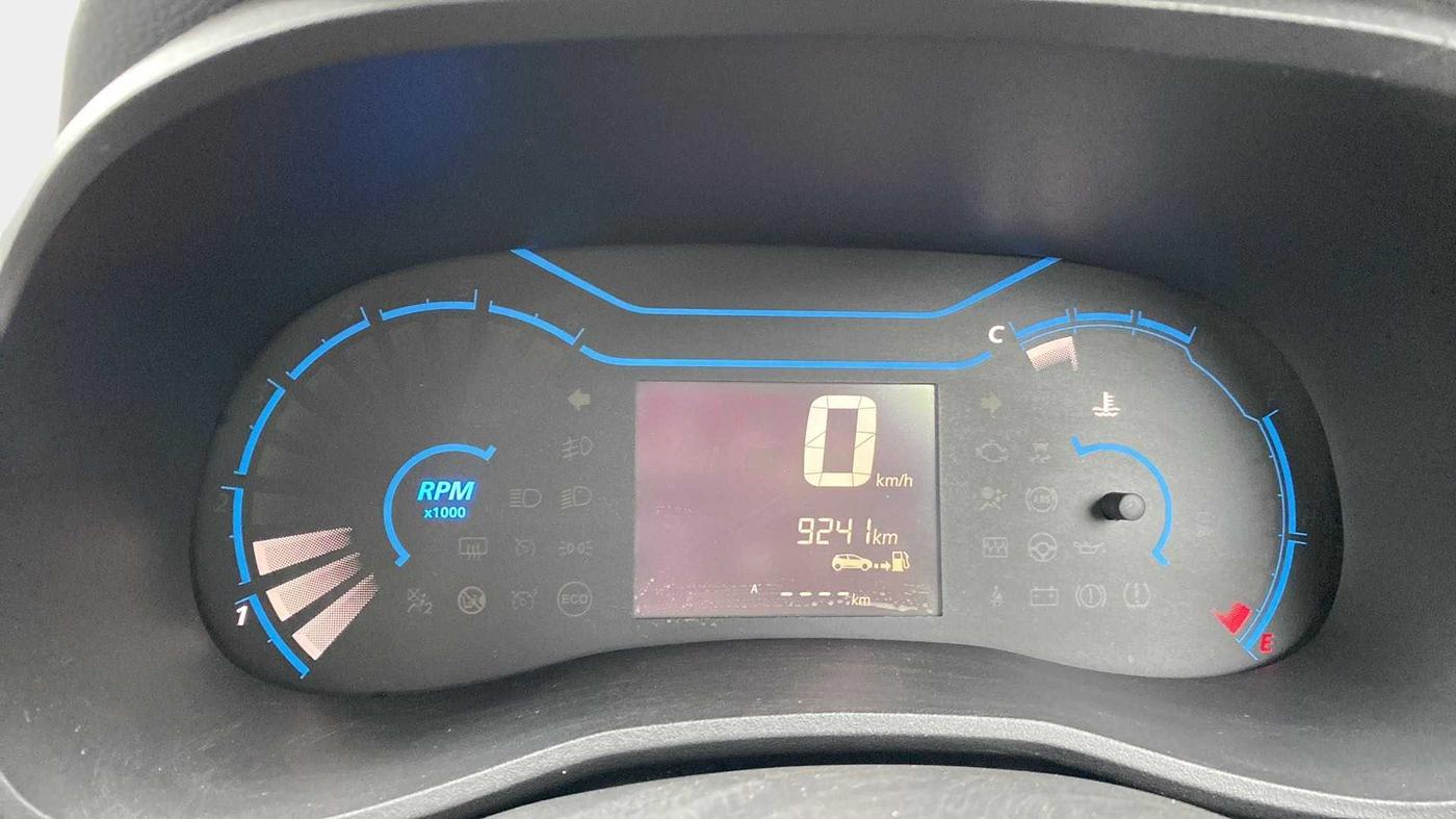 2021 Renault Kwid RXT 1.0 (O), Petrol, Manual, 9,221 km, Odometer Image
