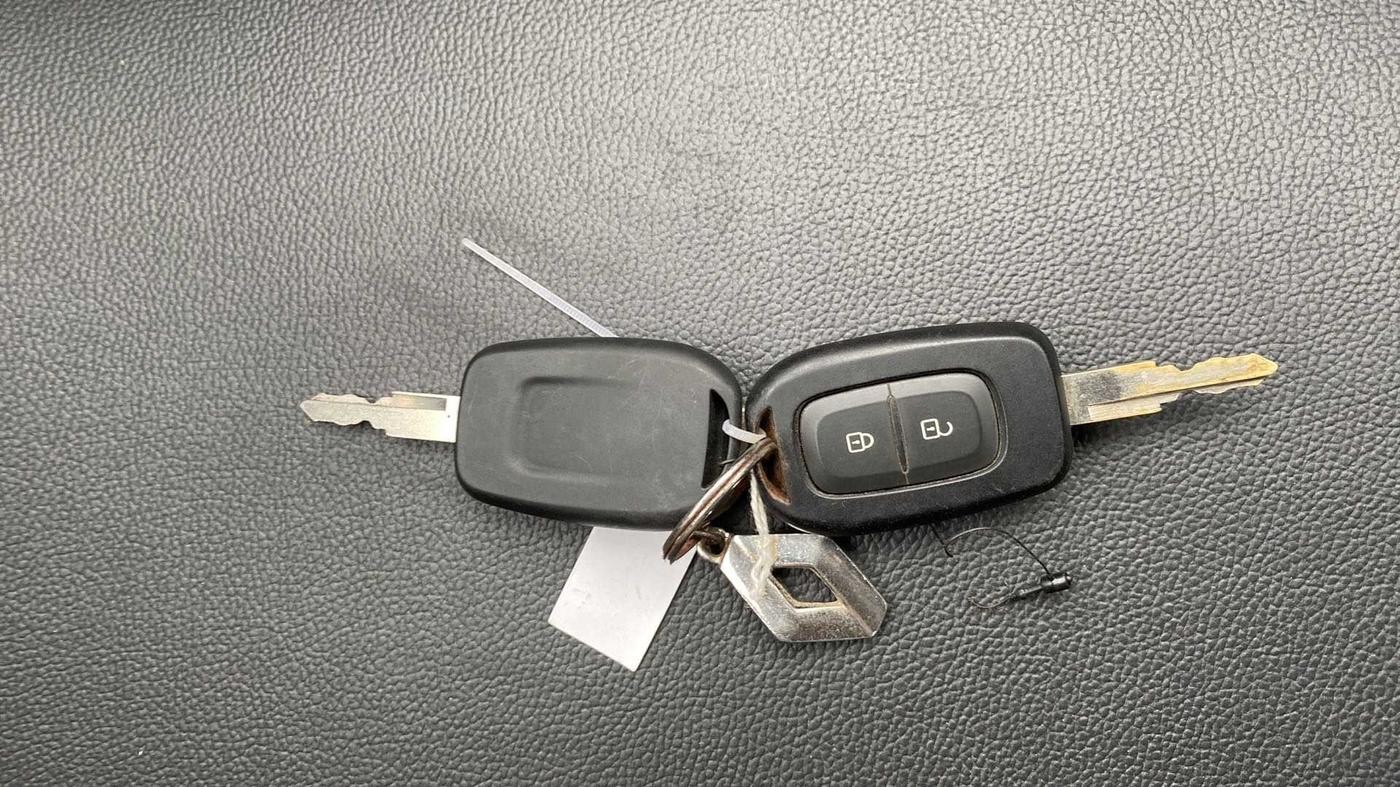 2021 Renault Kwid RXT 1.0 (O), Petrol, Manual, 9,221 km, Key Close Up