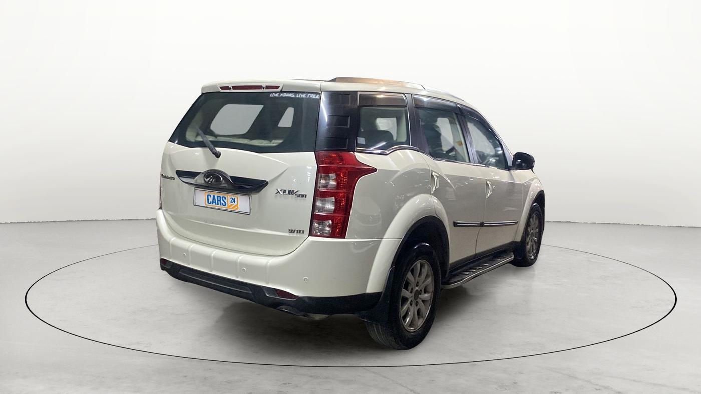 2015 Mahindra XUV500 W10, Diesel, Manual, 91,571 km, Right Back Diagonal
