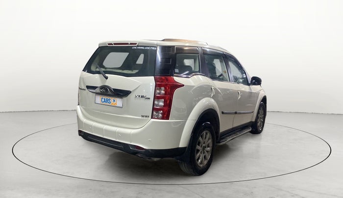 2015 Mahindra XUV500 W10, Diesel, Manual, 91,571 km, Right Back Diagonal