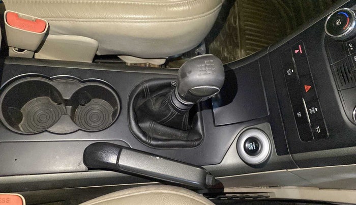 2015 Mahindra XUV500 W10, Diesel, Manual, 91,571 km, Gear Lever