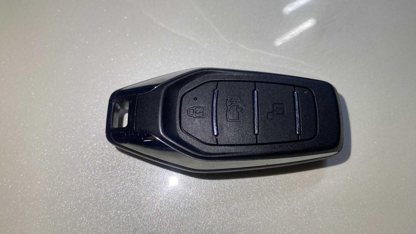 2015 Mahindra XUV500 W10, Diesel, Manual, 91,571 km, Key Close Up