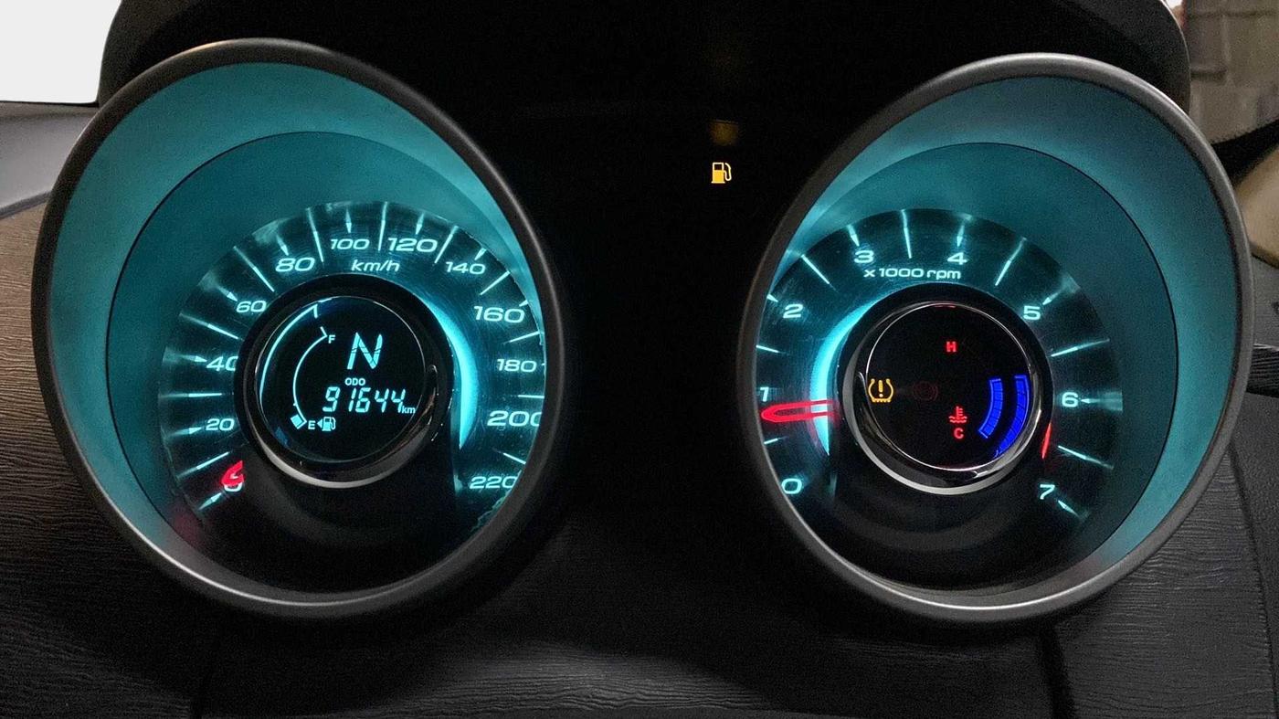 2015 Mahindra XUV500 W10, Diesel, Manual, 91,571 km, Odometer Image