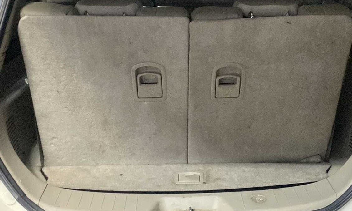 2015 Mahindra XUV500 W10, Diesel, Manual, 91,571 km, Boot Inside