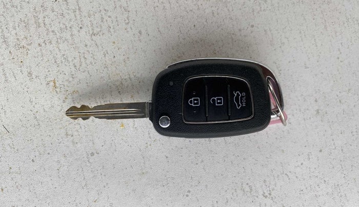 2020 Hyundai GRAND I10 NIOS SPORTZ AMT 1.2 KAPPA VTVT, Petrol, Automatic, 16,498 km, Key Close Up