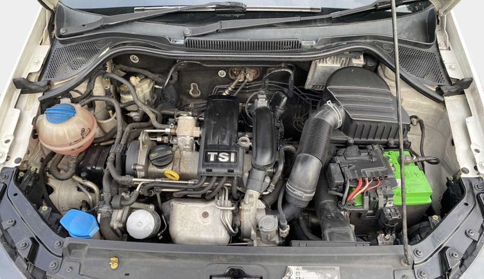 2016 Volkswagen Vento COMFORTLINE 1.2 TSI AT, Petrol, Automatic, 92,116 km, Open Bonet