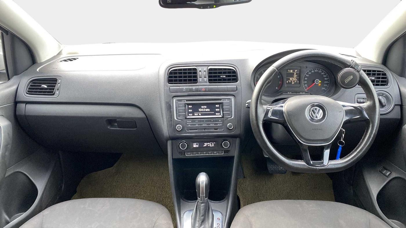 2016 Volkswagen Vento COMFORTLINE 1.2 TSI AT, Petrol, Automatic, 92,116 km, Dashboard