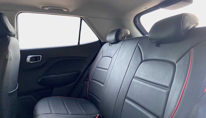 2020 Hyundai VENUE SX PLUS 1.0 TURBO DCT, Petrol, Automatic, 38,724 km, Right Side Rear Door Cabin
