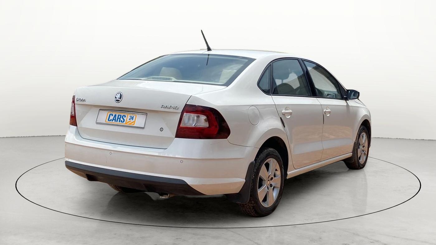 2019 Skoda Rapid AMBITION 1.6 MPI AT, Petrol, Automatic, 19,355 km, Right Back Diagonal