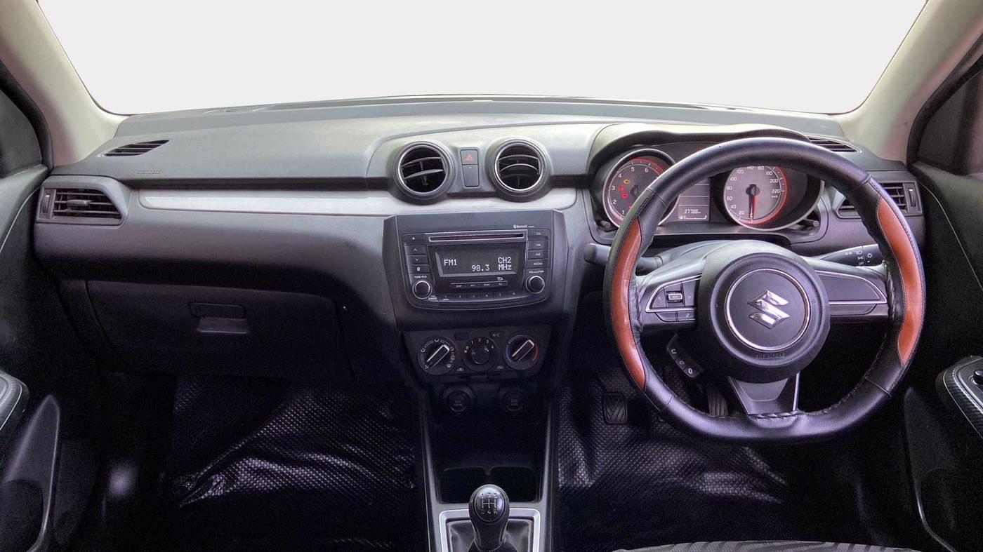 2018 Maruti Swift VXI, Petrol, Manual, 37,780 km, Dashboard