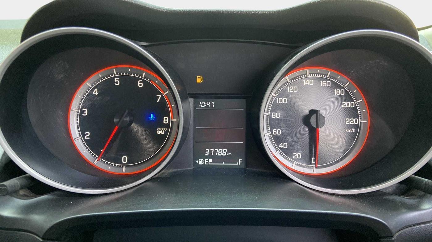 2018 Maruti Swift VXI, Petrol, Manual, 37,780 km, Odometer Image