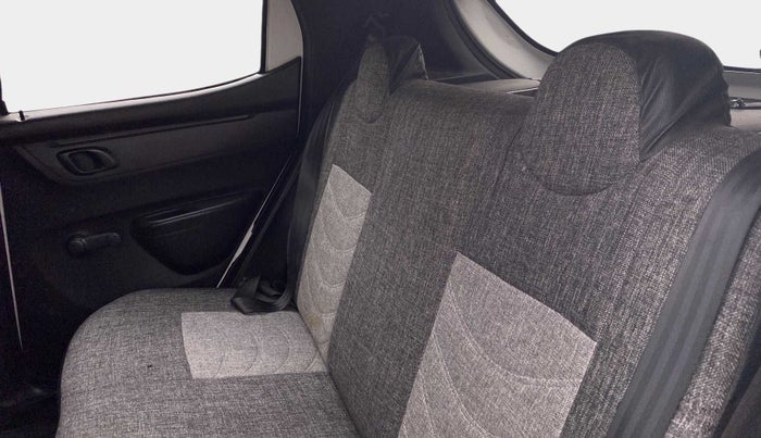 2018 Renault Kwid RXT 1.0, CNG, Manual, 41,056 km, Right Side Rear Door Cabin