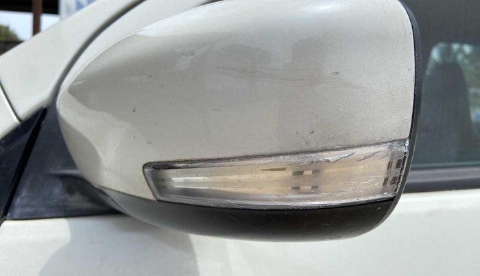 2015 Maruti Celerio ZXI AMT, Petrol, Automatic, 95,209 km, Left rear-view mirror - Indicator light has minor damage