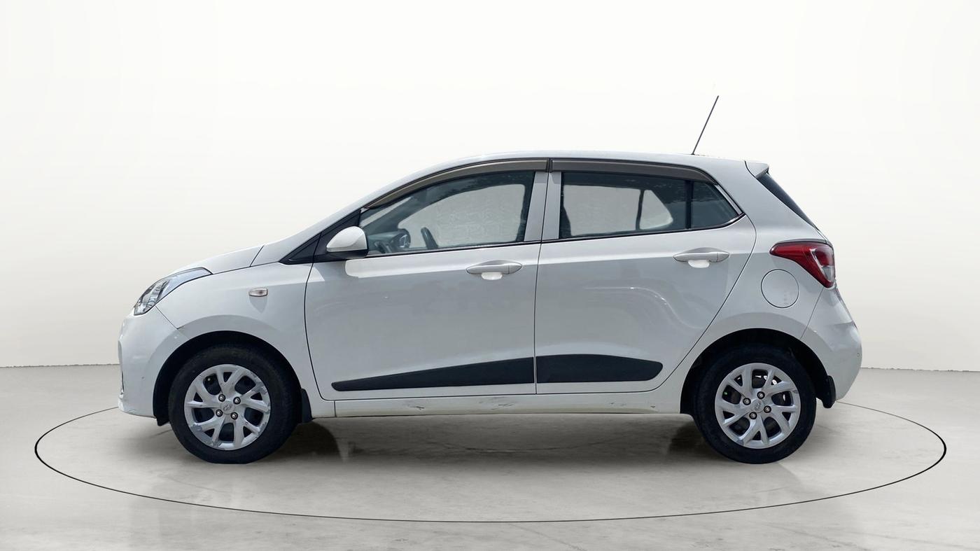 2017 Hyundai Grand i10 SPORTZ 1.2 KAPPA VTVT, Petrol, Manual, 50,347 km, Left Side