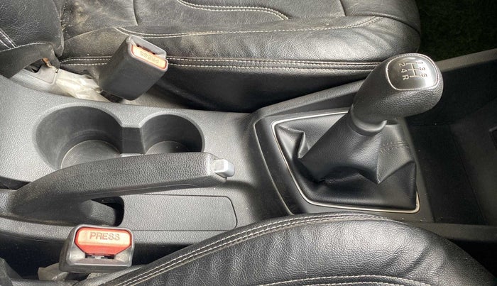 2017 Hyundai Elite i20 SPORTZ 1.2, Petrol, Manual, 59,896 km, Gear Lever