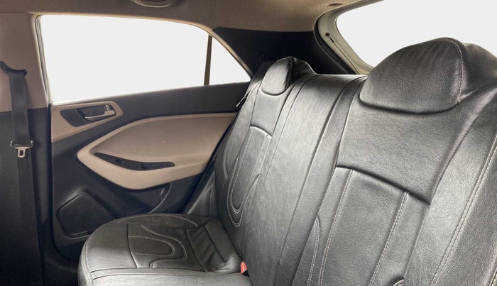 2017 Hyundai Elite i20 SPORTZ 1.2, Petrol, Manual, 59,896 km, Right Side Rear Door Cabin