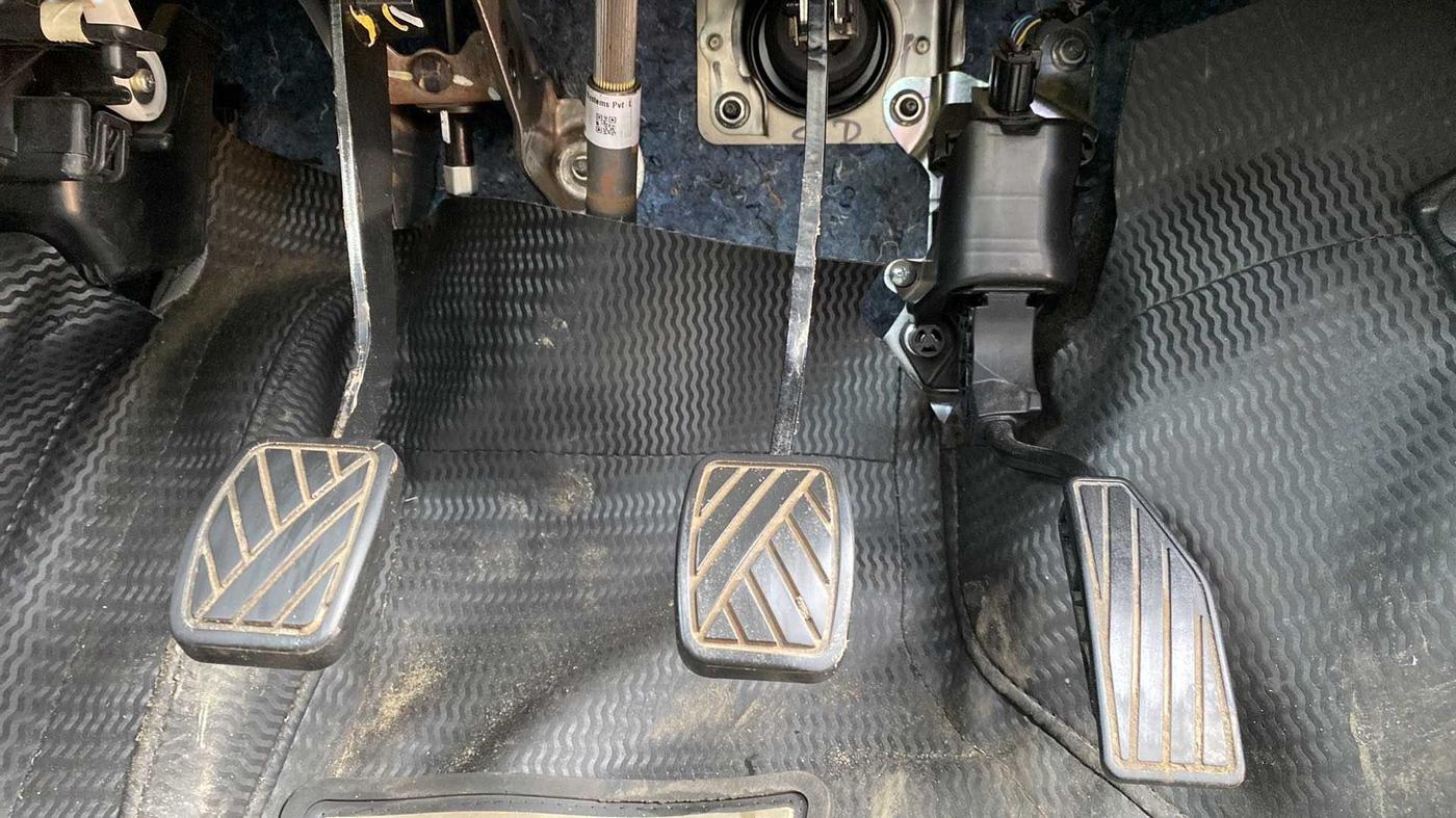 2022 Maruti Celerio VXI CNG, CNG, Manual, 19,907 km, Pedals