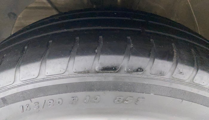 2022 Maruti Swift VXI, Petrol, Manual, 51,153 km, Left Front Tyre Tread