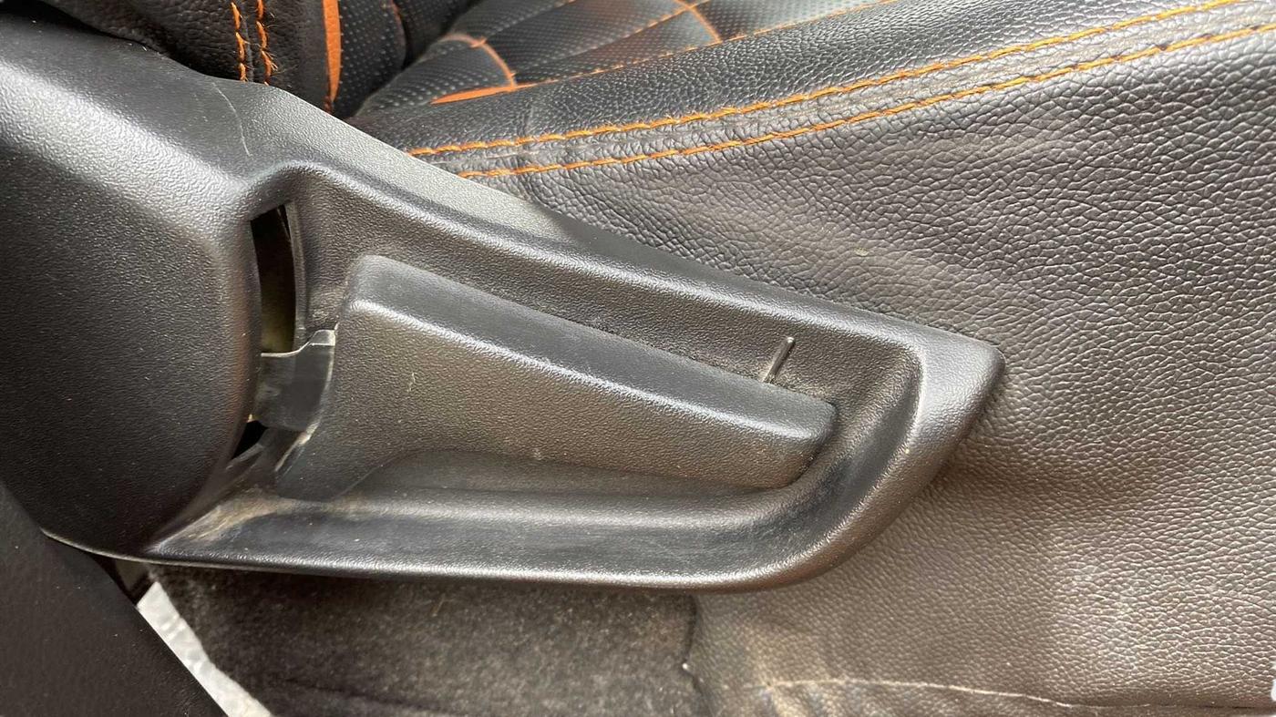 2019 Maruti S PRESSO VXI+, Petrol, Manual, 24,009 km, Driver Side Adjustment Panel