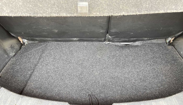 2013 Maruti Wagon R 1.0 VXI, Petrol, Manual, 76,625 km, Boot Inside