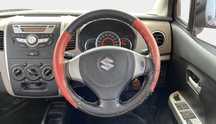 2013 Maruti Wagon R 1.0 VXI, Petrol, Manual, 76,625 km, Steering Wheel Close Up